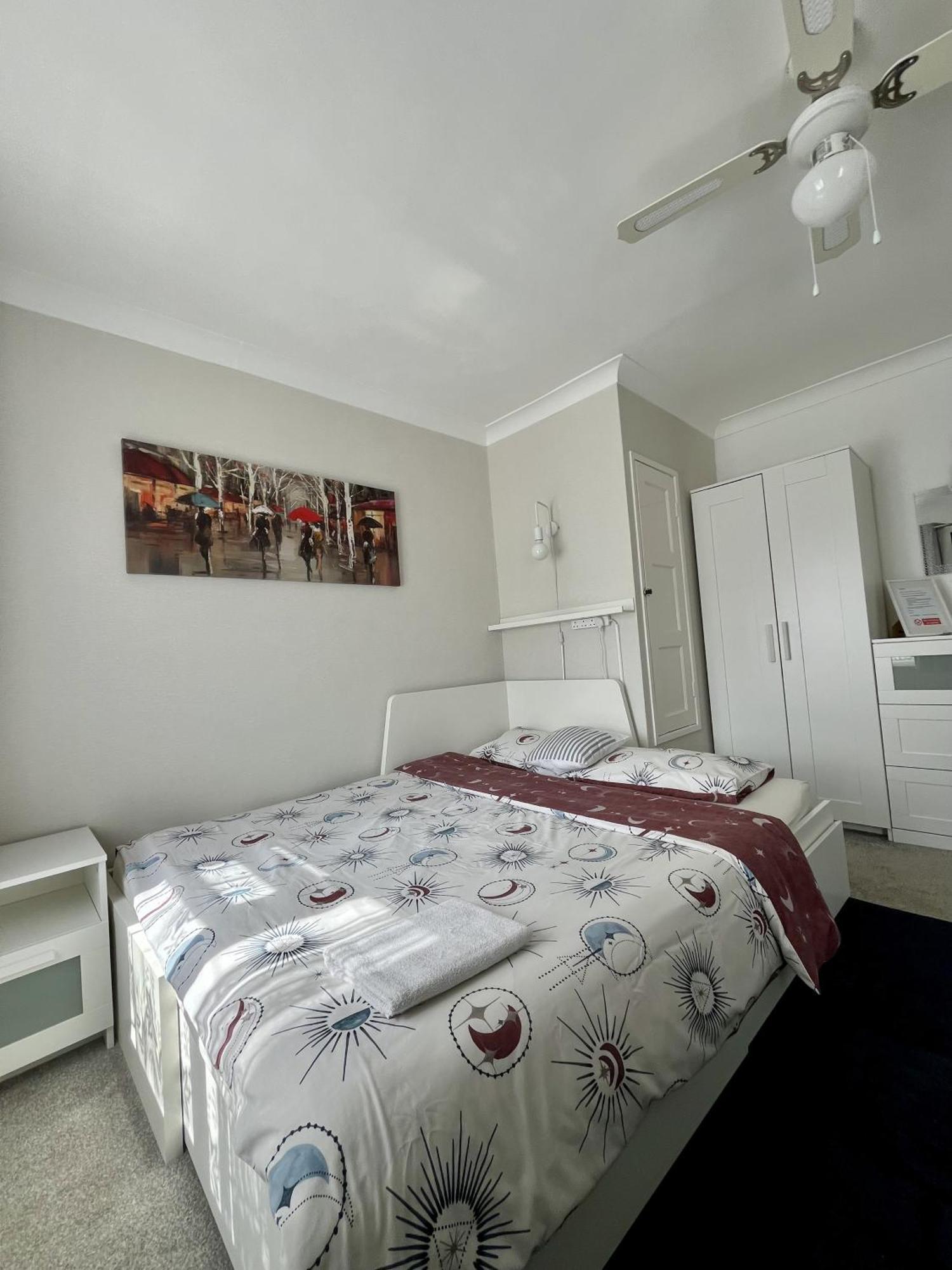 Home Accommodation Southampton Exterior foto